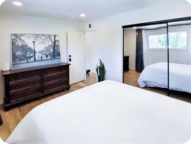 Annie's room