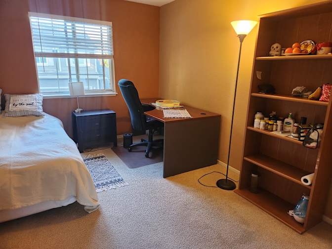 Jen's room