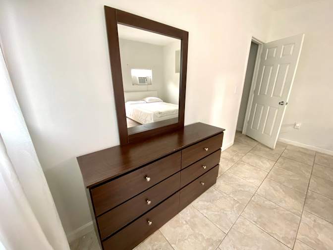 Hana's room