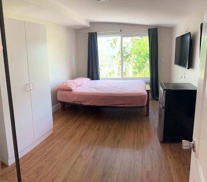 Lisa's room