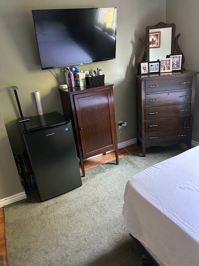 Anne Gibbard  Oshawa's room
