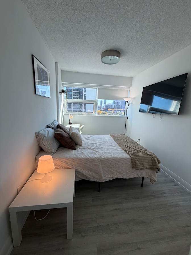 Guillermo's room