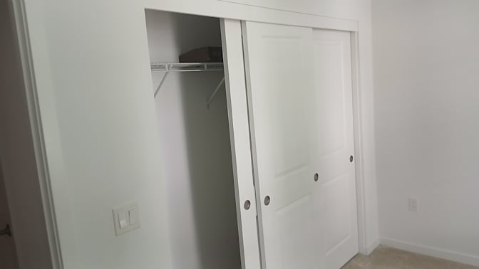 Ken's room