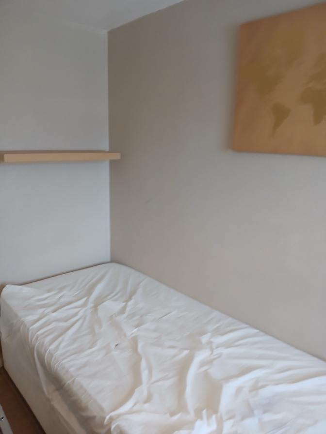 Graham Hurley's room