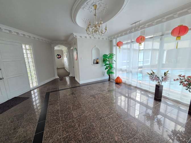 Mingsheng's room
