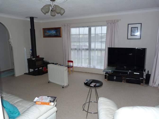 warren dowle's room