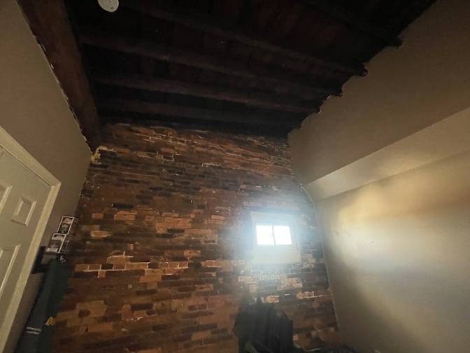 Gen's room