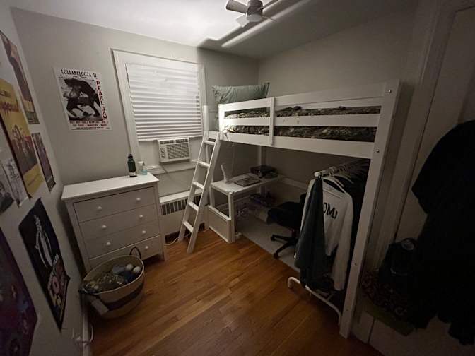 Lesley's room