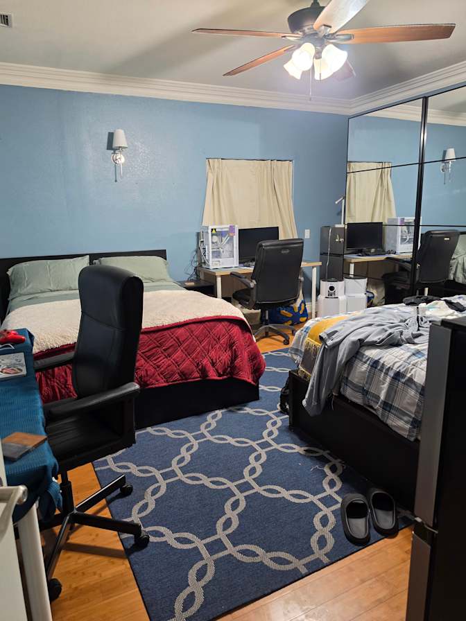 Gwen's room