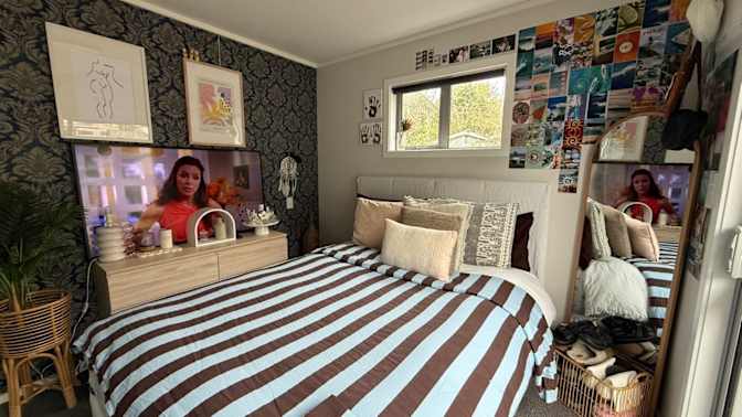 Cate's room