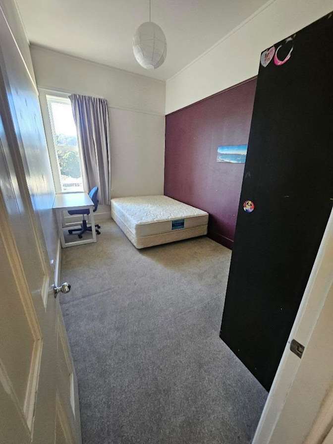 Noah Barclay's room