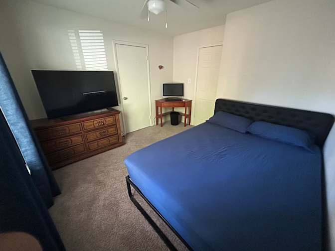 Jo's room