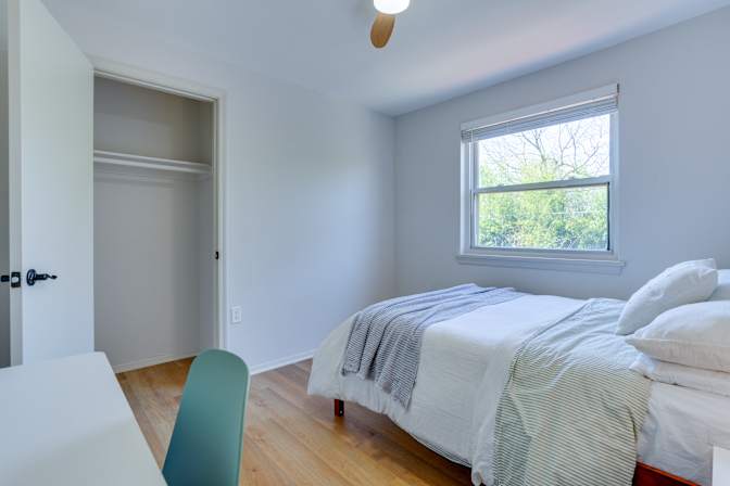 Stephanie's room