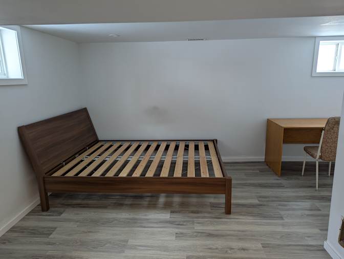 Ken's room