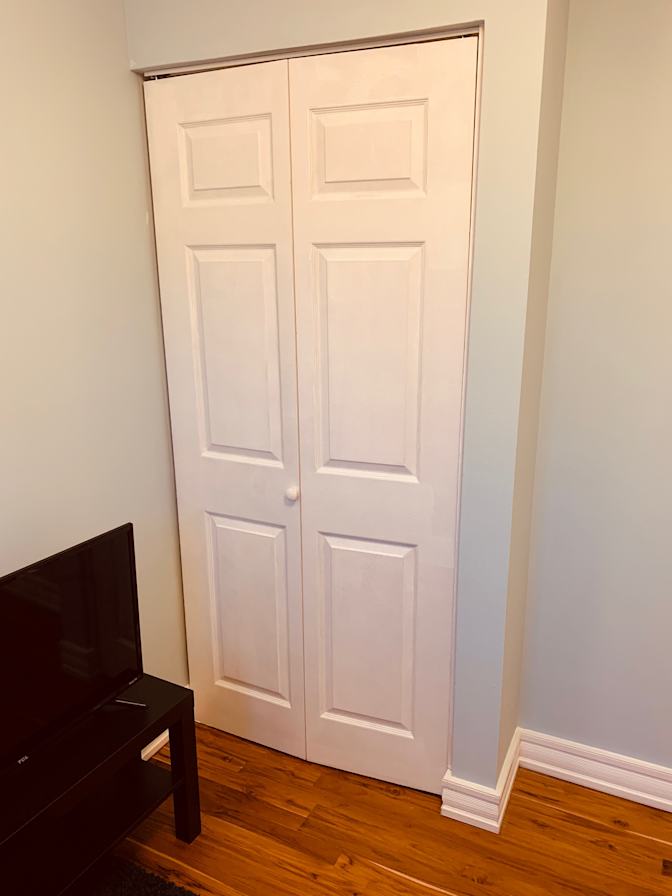 Wei's room