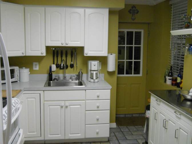 Furnished room in Canton's room