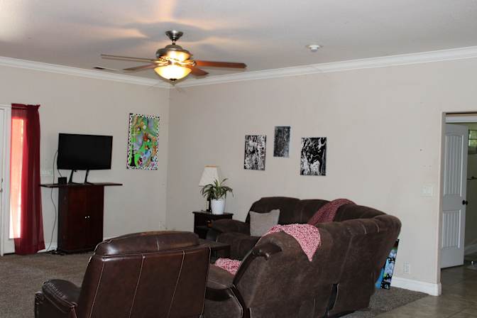 Thomas's room
