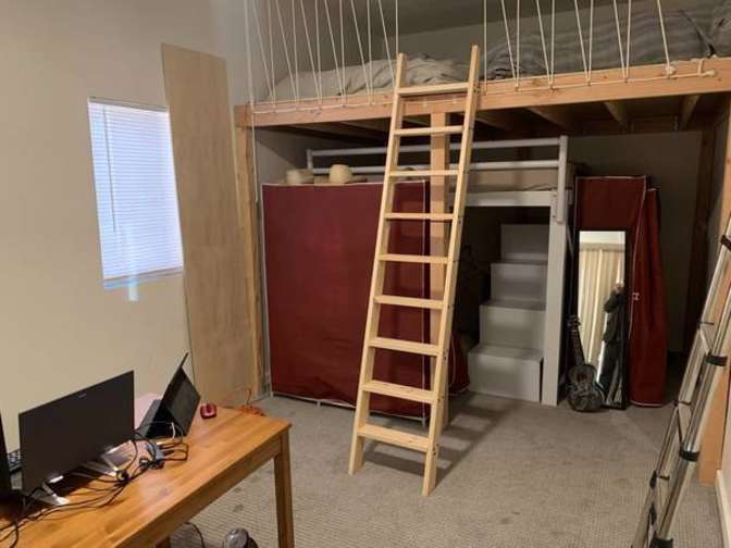 Stephen's room