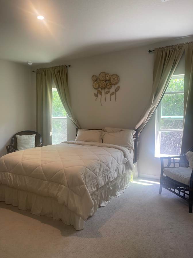 Hestella Rooming's room