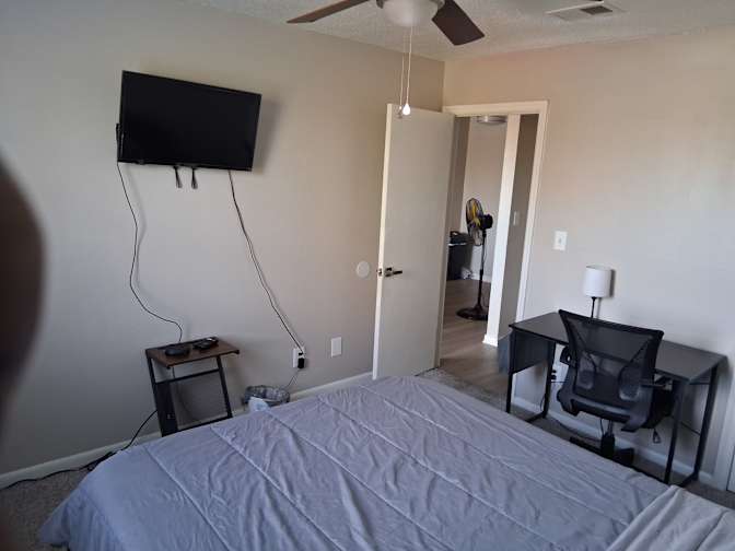 Olu's room