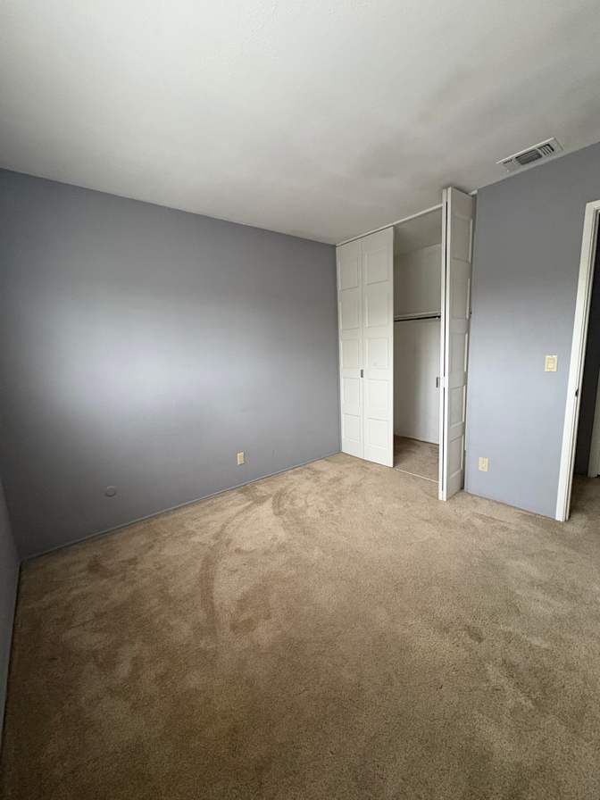 Cintia's room