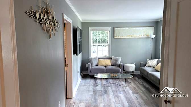 GBU Holdings Group's room