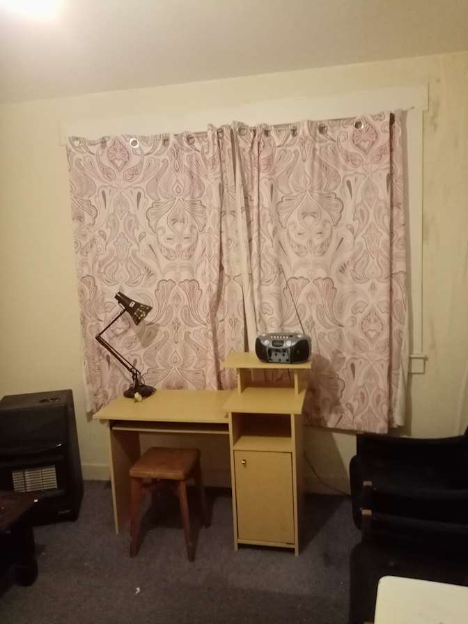 fola's room