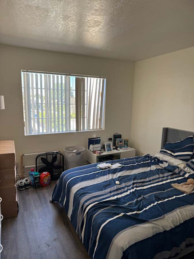 Darryl's room
