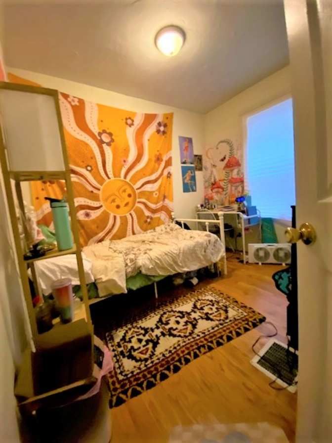 Al's room