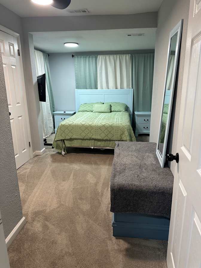 Ana's room