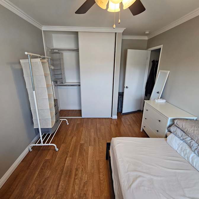 SEUNGWOO's room