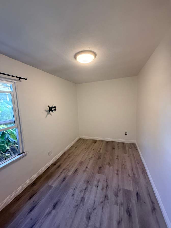 Juan's room