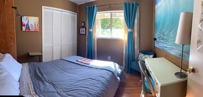 T's room