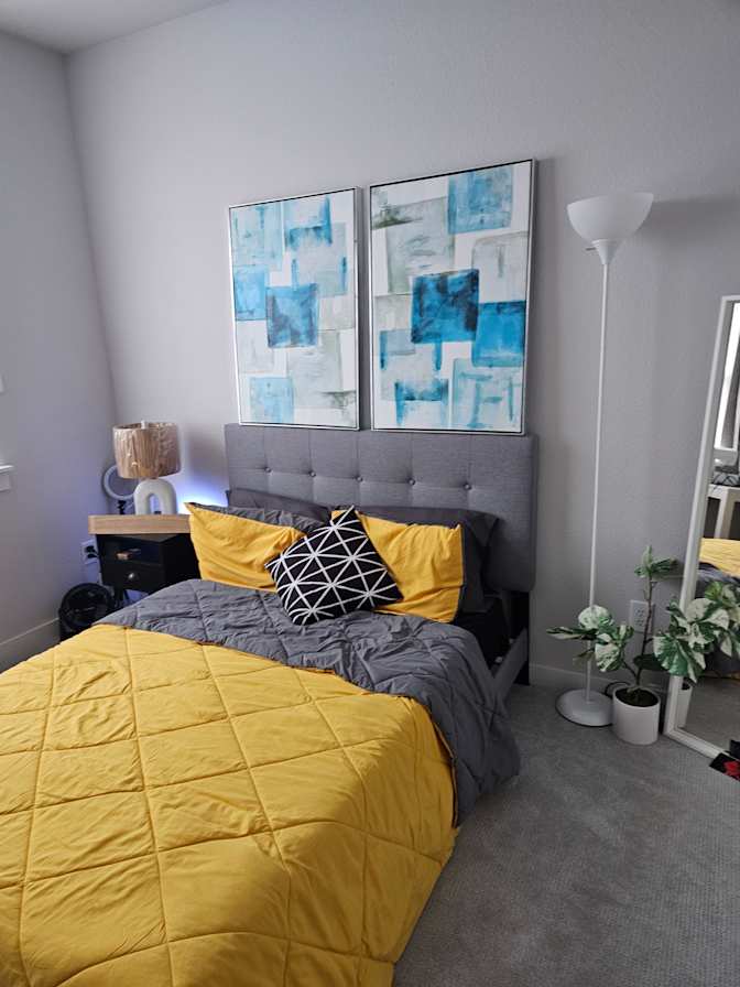 Anum's room