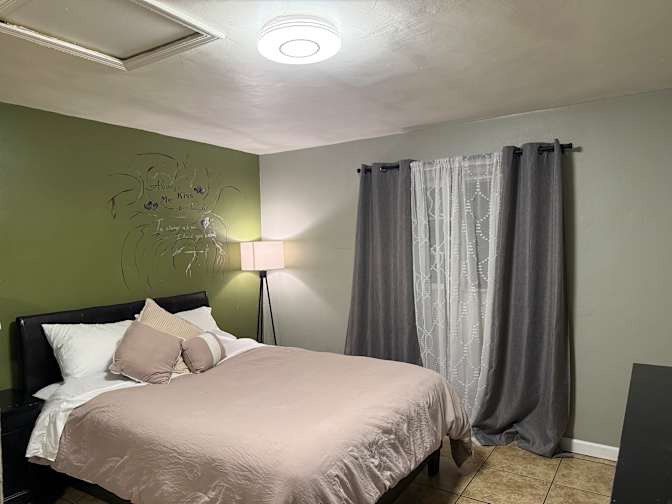 Juan's room