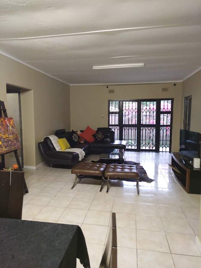 Sibonile's room