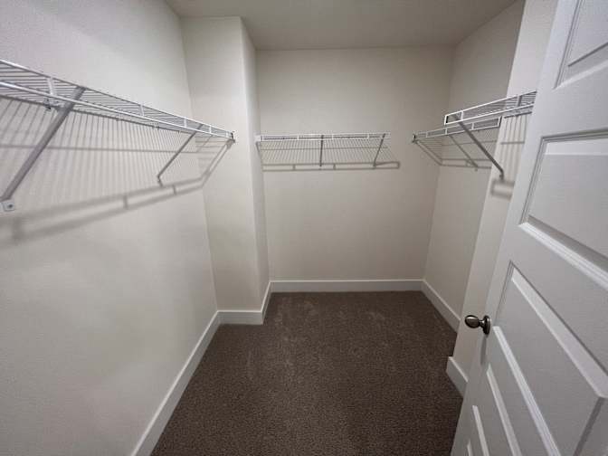 Alcove Rooms's room