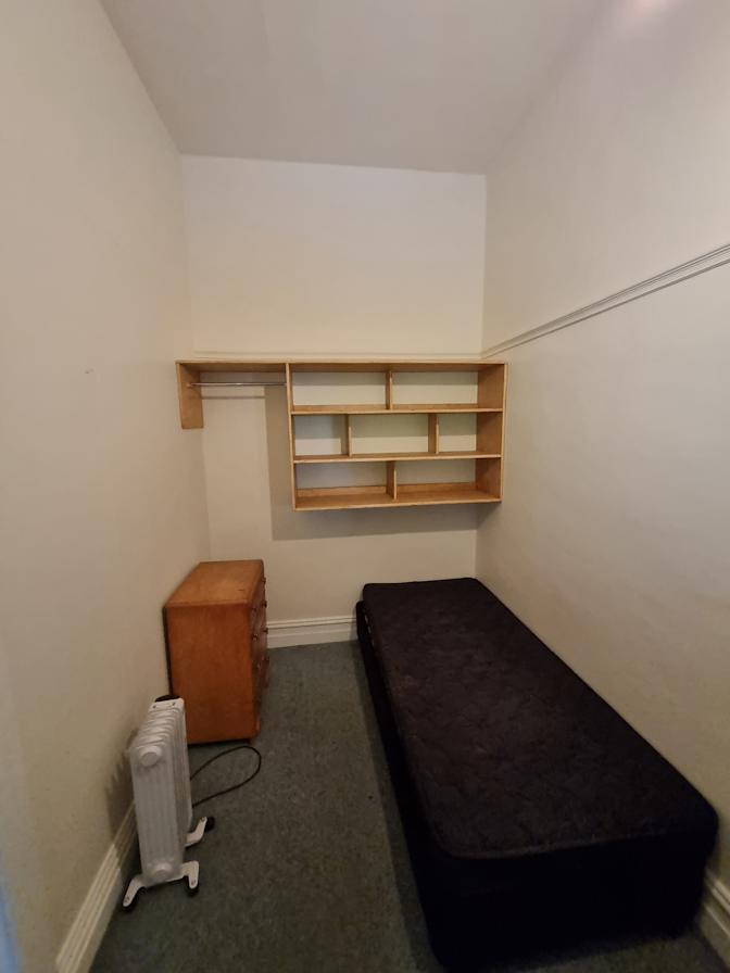 Queen Street Property's room