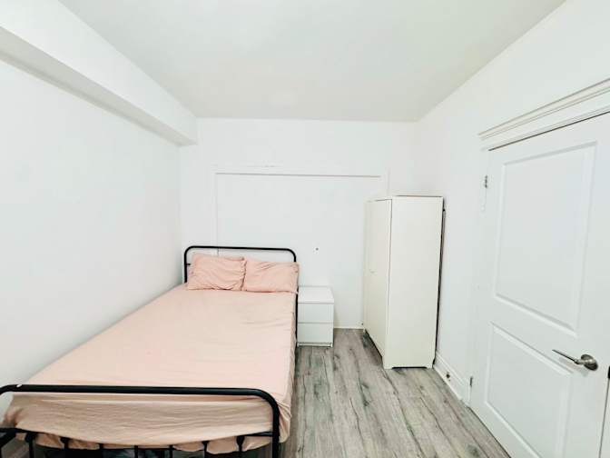 VH Rentals's room