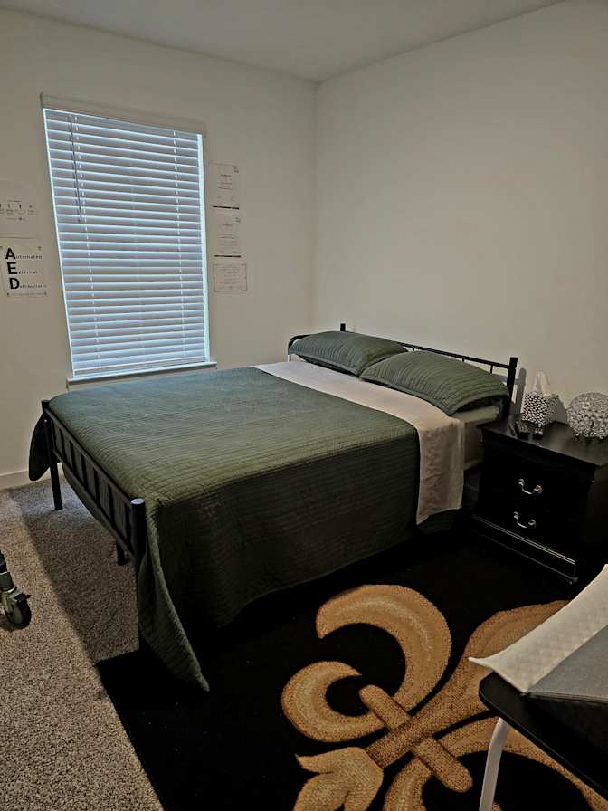 Oniika T Howard's room