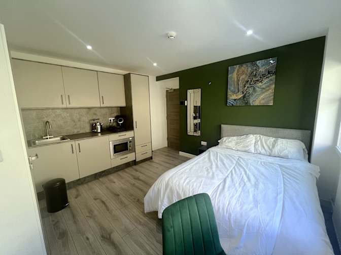 Sig Lets's room