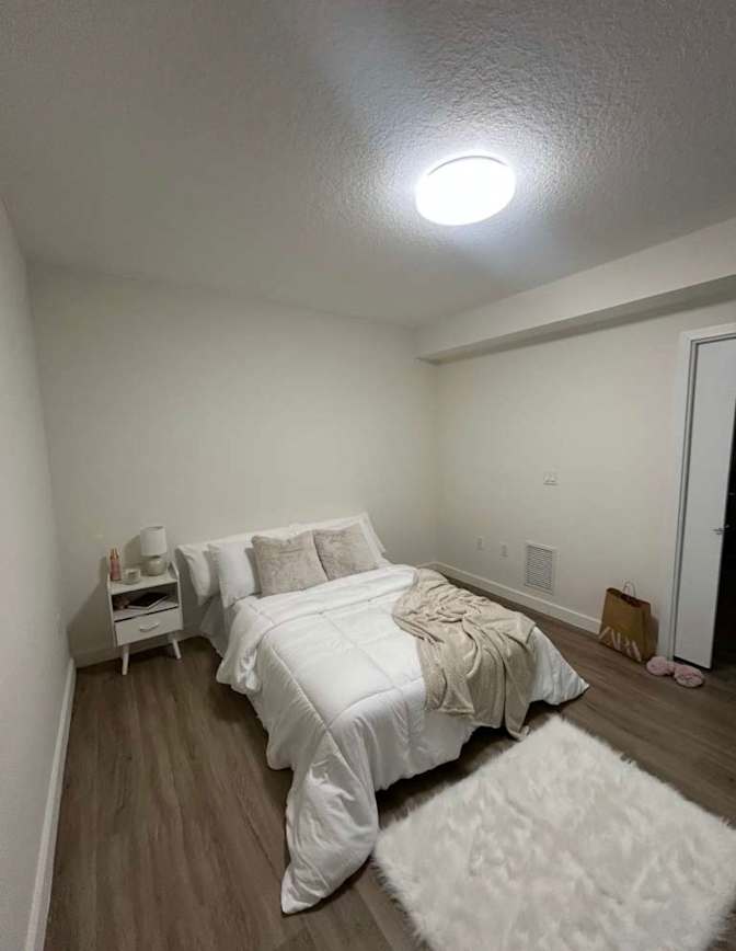 Tahimi's room