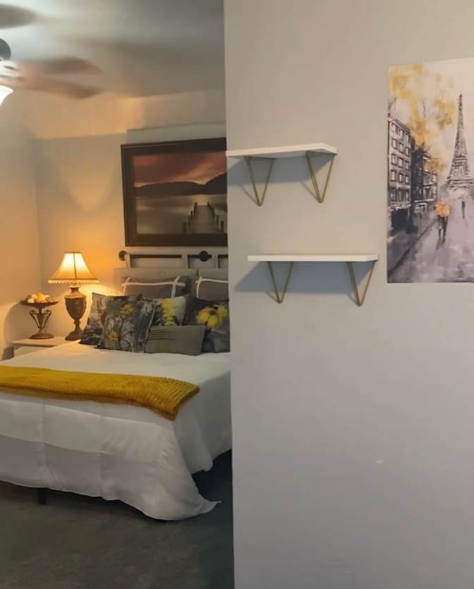Karrie Dennis's room