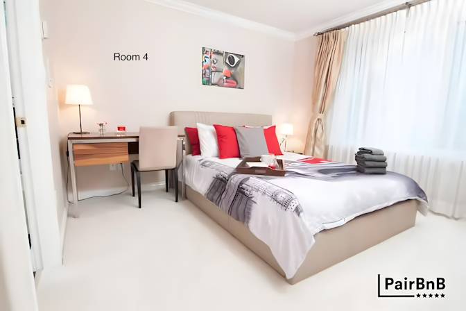 matthew denham's room