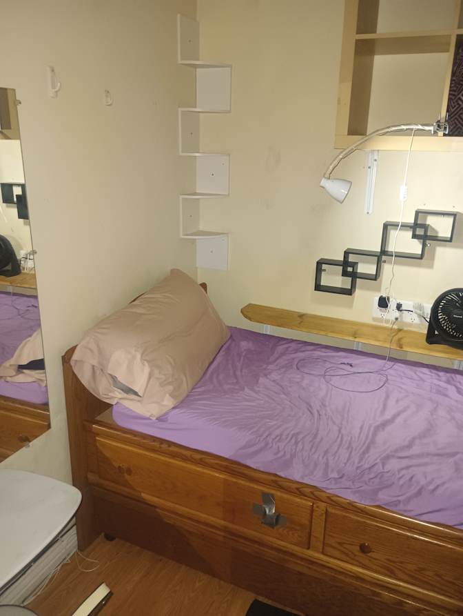 Mario Grande's room