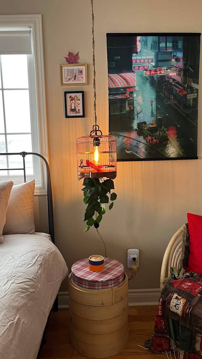 Tom's room