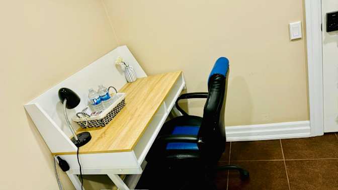 Jo's room