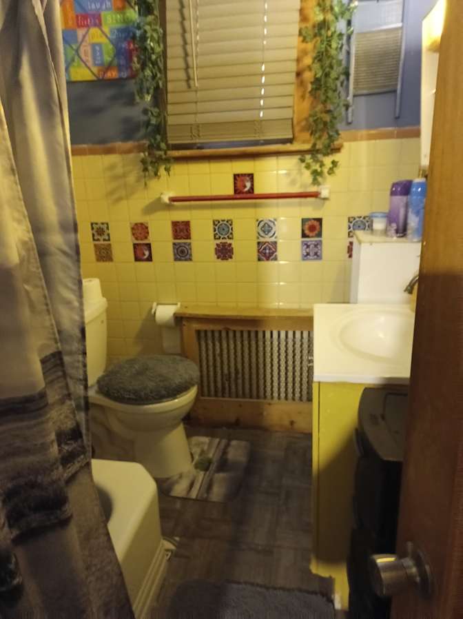 Share Ashley's room