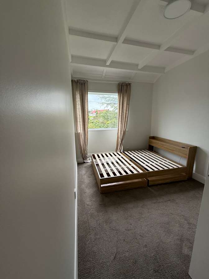 Huongly Ng's room