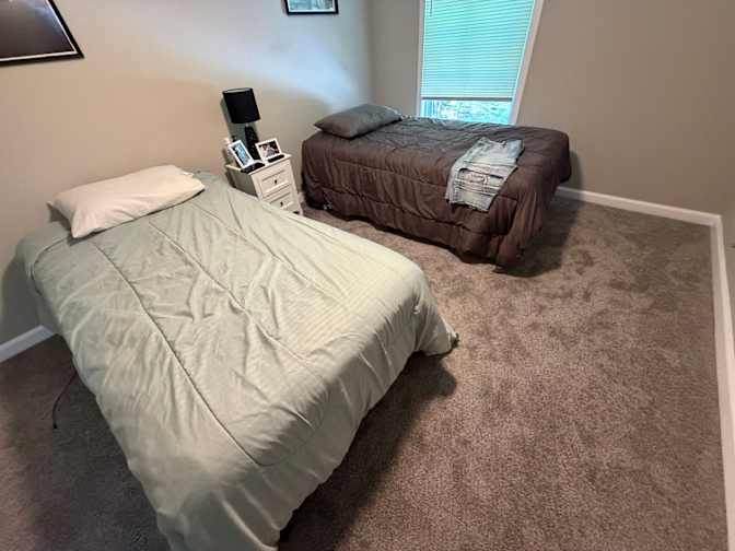 Alcove Rooms's room